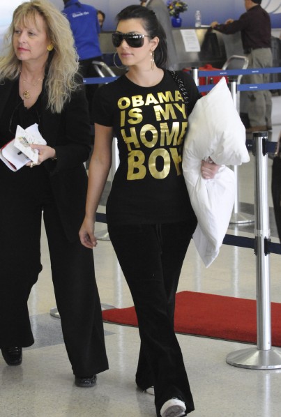 Kim Kardashian supports Barack 2011