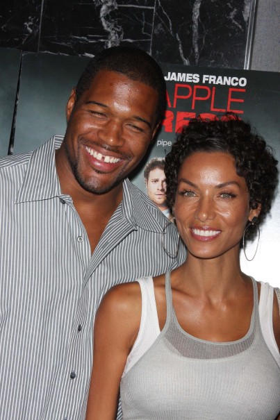 Michael Strahan and girlfriend Nicole Murphy hit up a special screening of